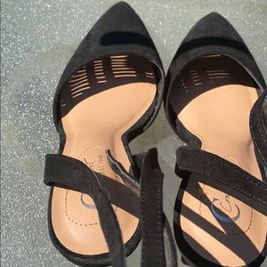 Black open heels sandal tyke with heel